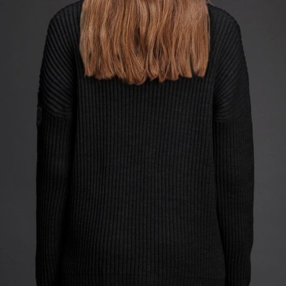 Canada Goose Mackenzie Sweater - Picture 2 of 11